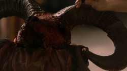 extant_GameOfThrones_2x07-AManWithoutHonor_4126