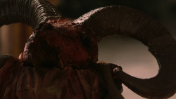 extant_GameOfThrones_2x07-AManWithoutHonor_4129