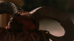 extant_GameOfThrones_2x07-AManWithoutHonor_4130