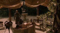 extant_GameOfThrones_2x07-AManWithoutHonor_4138