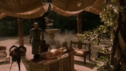 extant_GameOfThrones_2x07-AManWithoutHonor_4141