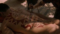 extant_GameOfThrones_2x07-AManWithoutHonor_4149