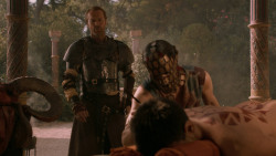 extant_GameOfThrones_2x07-AManWithoutHonor_4171