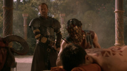 extant_GameOfThrones_2x07-AManWithoutHonor_4174