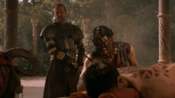 extant_GameOfThrones_2x07-AManWithoutHonor_4175