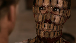 extant_GameOfThrones_2x07-AManWithoutHonor_4192