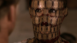 extant_GameOfThrones_2x07-AManWithoutHonor_4193