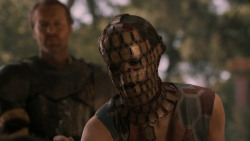 extant_GameOfThrones_2x07-AManWithoutHonor_4211