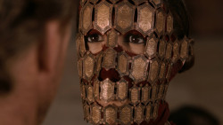 extant_GameOfThrones_2x07-AManWithoutHonor_4238