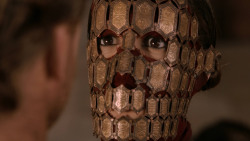 extant_GameOfThrones_2x07-AManWithoutHonor_4241