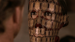 extant_GameOfThrones_2x07-AManWithoutHonor_4242