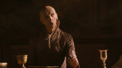 extant_GameOfThrones_2x07-AManWithoutHonor_4347