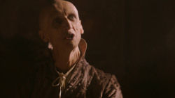 extant_GameOfThrones_2x07-AManWithoutHonor_4360