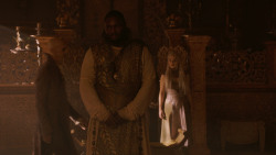 extant_GameOfThrones_2x07-AManWithoutHonor_4429