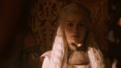 extant_GameOfThrones_2x07-AManWithoutHonor_4502