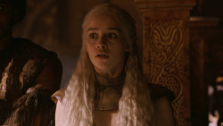 extant_GameOfThrones_2x07-AManWithoutHonor_4517