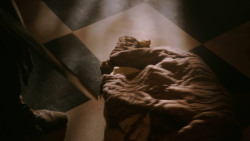 extant_GameOfThrones_2x07-AManWithoutHonor_4553