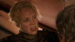 extant_GameOfThrones_2x07-AManWithoutHonor_4599