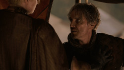 extant_GameOfThrones_2x07-AManWithoutHonor_4603