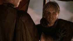 extant_GameOfThrones_2x07-AManWithoutHonor_4610