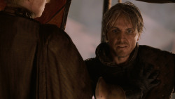 extant_GameOfThrones_2x07-AManWithoutHonor_4611