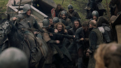 extant_GameOfThrones_2x07-AManWithoutHonor_4633