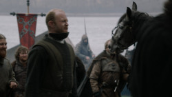 extant_GameOfThrones_2x07-AManWithoutHonor_4638