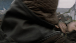 extant_GameOfThrones_2x07-AManWithoutHonor_4650