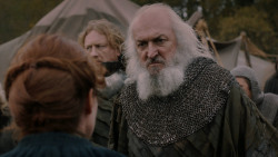 extant_GameOfThrones_2x07-AManWithoutHonor_4755
