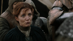 extant_GameOfThrones_2x07-AManWithoutHonor_4815