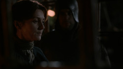 extant_GameOfThrones_2x07-AManWithoutHonor_5320