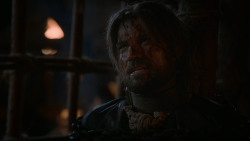 extant_GameOfThrones_2x07-AManWithoutHonor_5395