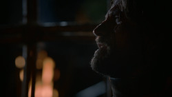extant_GameOfThrones_2x07-AManWithoutHonor_5407