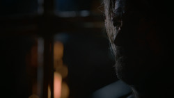 extant_GameOfThrones_2x07-AManWithoutHonor_5473