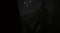 extant_GameOfThrones_2x07-AManWithoutHonor_5510