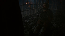 extant_GameOfThrones_2x07-AManWithoutHonor_5511