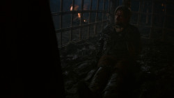 extant_GameOfThrones_2x07-AManWithoutHonor_5514