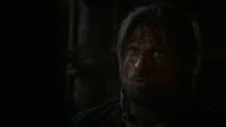 extant_GameOfThrones_2x07-AManWithoutHonor_5525