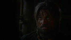 extant_GameOfThrones_2x07-AManWithoutHonor_5533