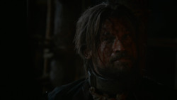 extant_GameOfThrones_2x07-AManWithoutHonor_5557