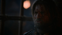 extant_GameOfThrones_2x07-AManWithoutHonor_5601