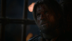 extant_GameOfThrones_2x07-AManWithoutHonor_5607
