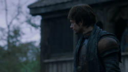 extant_GameOfThrones_2x07-AManWithoutHonor_5631