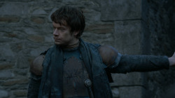 extant_GameOfThrones_2x07-AManWithoutHonor_5675