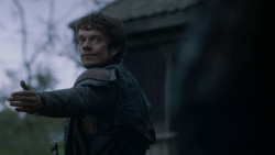 extant_GameOfThrones_2x07-AManWithoutHonor_5680
