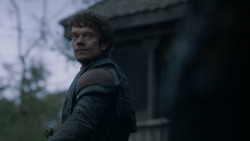 extant_GameOfThrones_2x07-AManWithoutHonor_5682