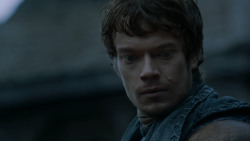 extant_GameOfThrones_2x07-AManWithoutHonor_5707