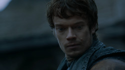 extant_GameOfThrones_2x07-AManWithoutHonor_5708