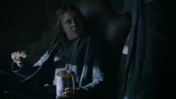extant_GameOfThrones_2x08-ThePrinceOfWinterfell_0122
