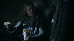 extant_GameOfThrones_2x08-ThePrinceOfWinterfell_0126